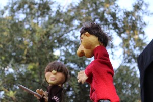 Primera luna llena del niño lobo